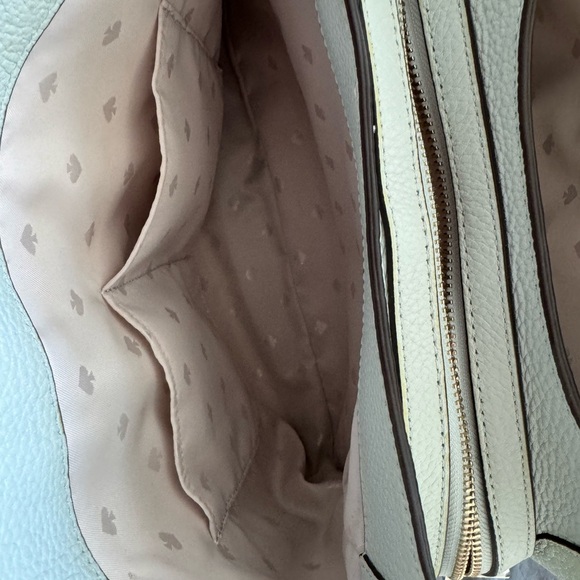 Tiffany blue Kate Spade Purse. Excellent condition - Picture 2 of 4